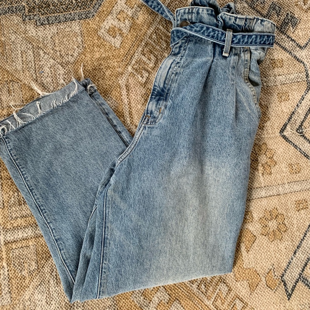 Abercrombie mom jeans
